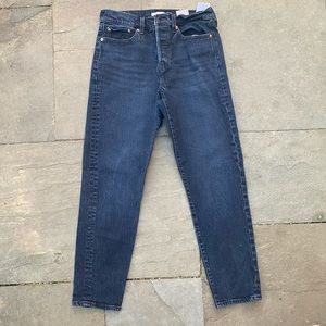 Levi’s Wedgie icon Premium Denim size 28
